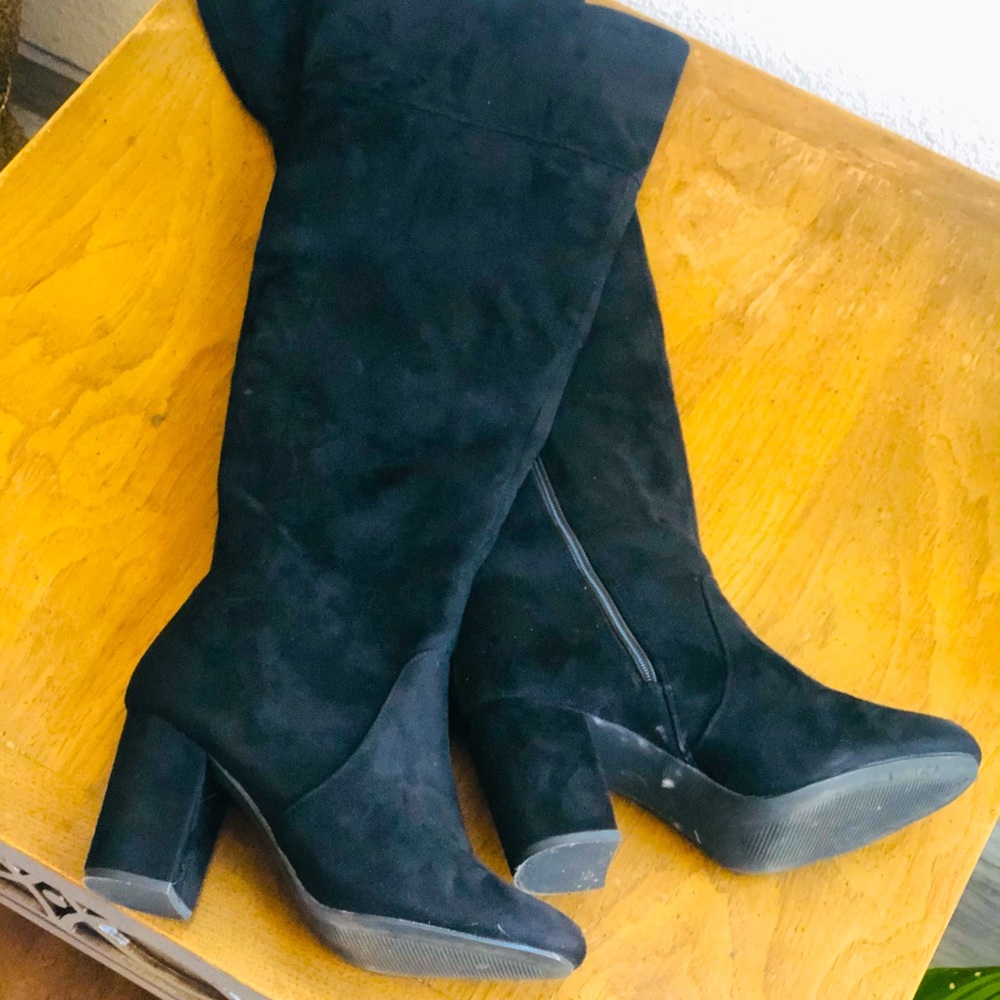 Shoe Dazzle Over The Knee Black Faux Suede Boots